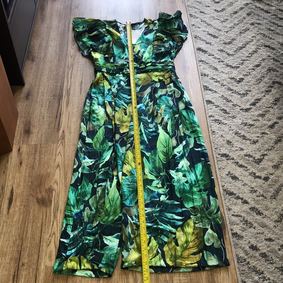 NEW!! HP 🥳🥳🥳Zara Leaf Print Jumpsuit - Picture 6 of 10